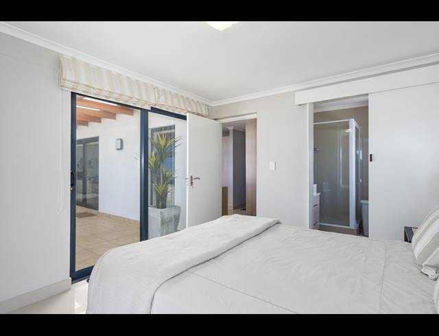 3 BEDROOM PENTHOUSE TO LET IN BIG BAY